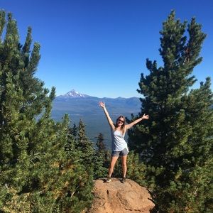 Meet your Posher, Mallory